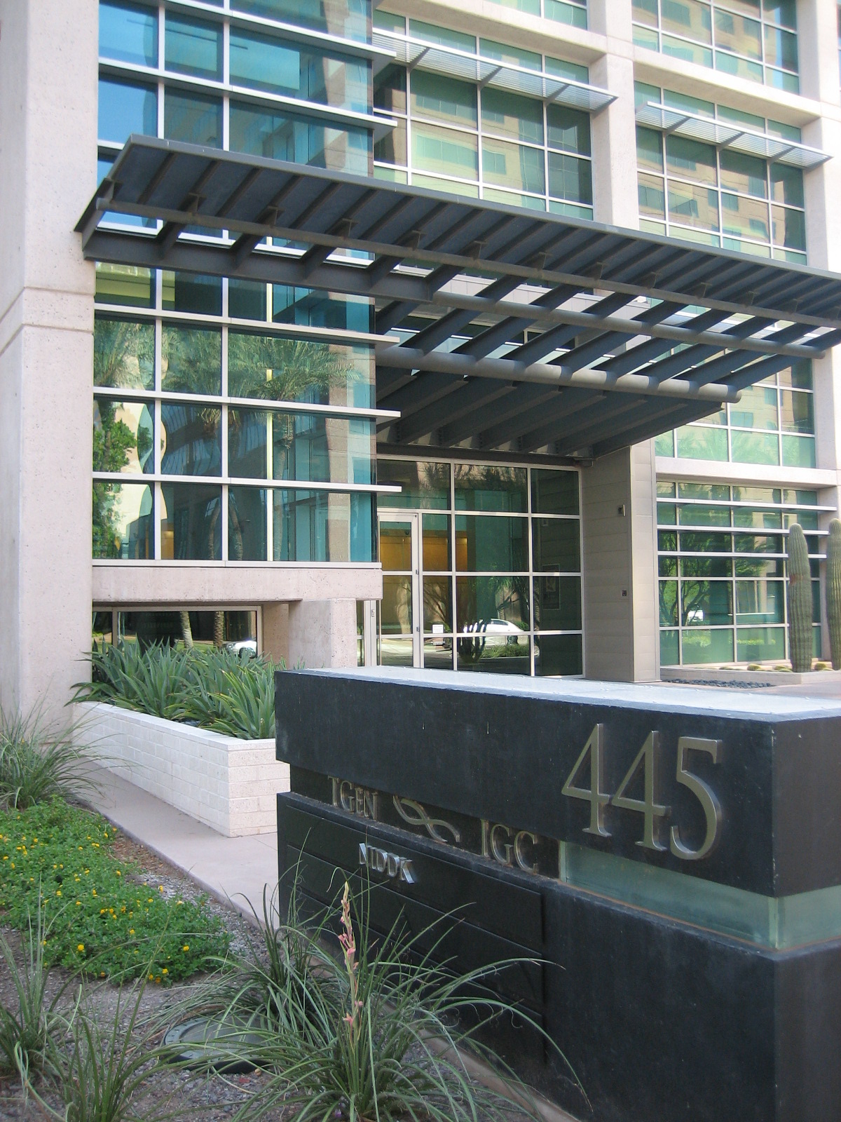TGen building's main entrance on the Phoenix Bioscience Core.